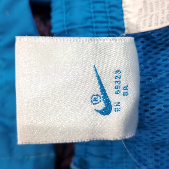 Vintage Nike International Track suit - Picture 6 of 13